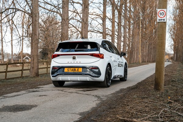 What's the Impact of Upgraded Sway Bar Links on Vehicle Handling and Stability?